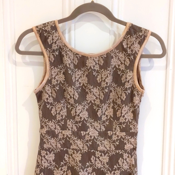 Short floral dress, small, brown/tan, vintage style - Picture 2 of 5